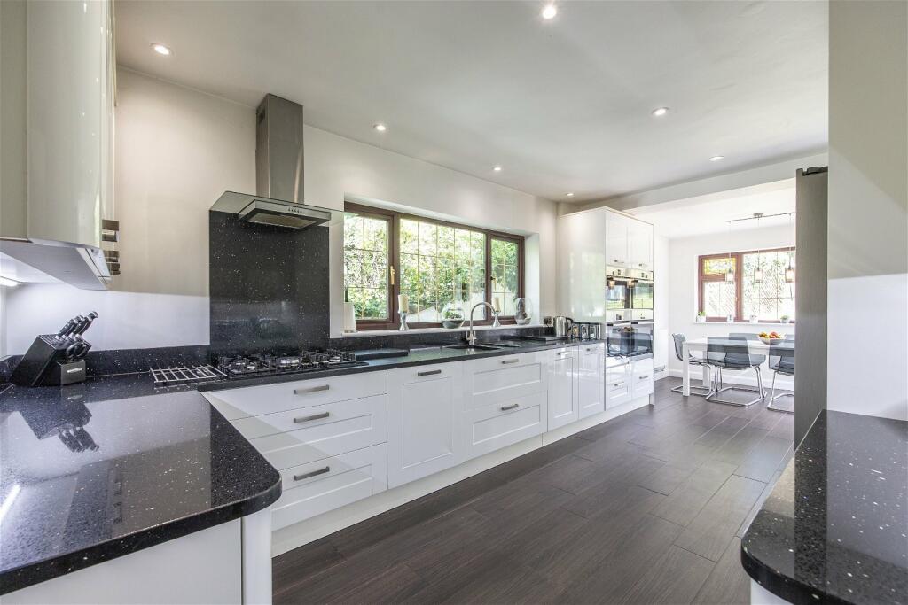 Additional image 3 of Dobson Road, Gravesend, DA12 5TE