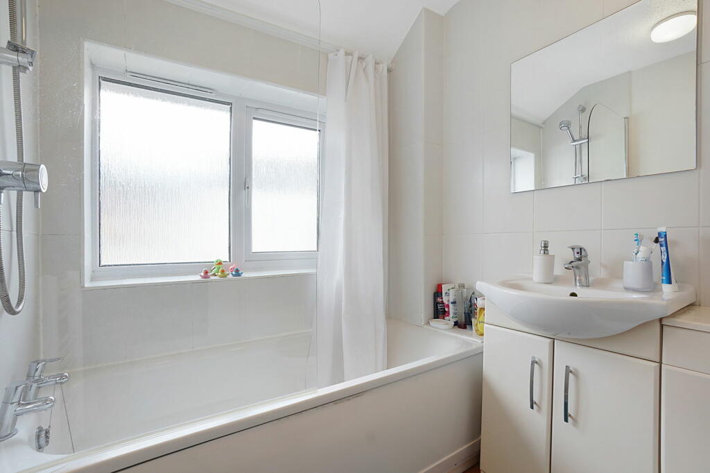 Additional image 16 of Silverlands Road CT18