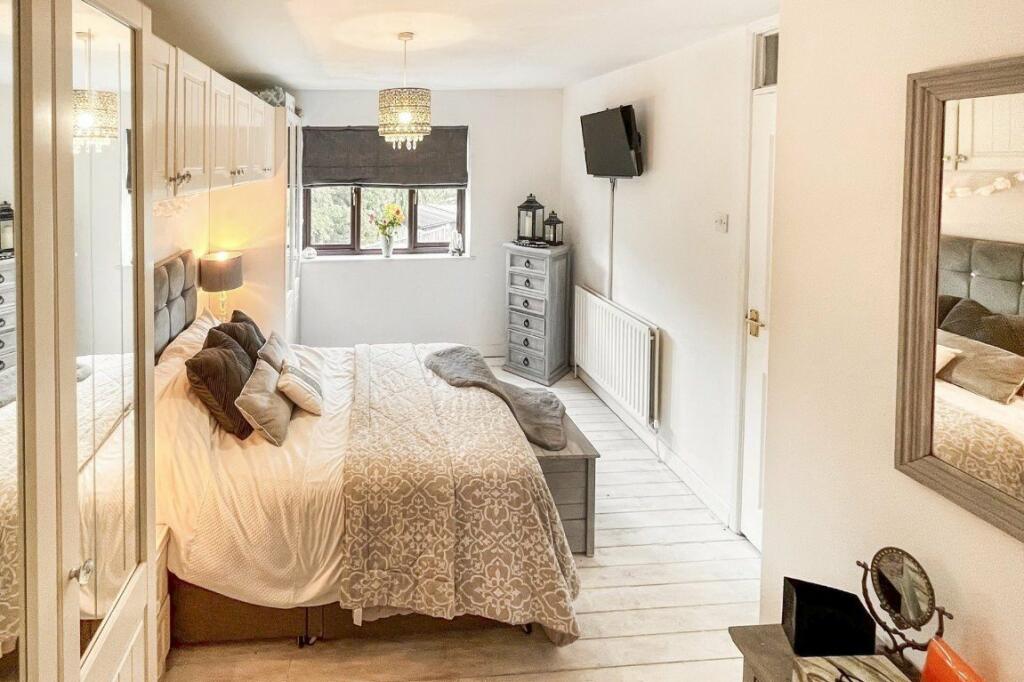 Additional image 18 of Cul-De-Sac Location! The Paddocks, Bulkington, Bedworth, CV12 9SR