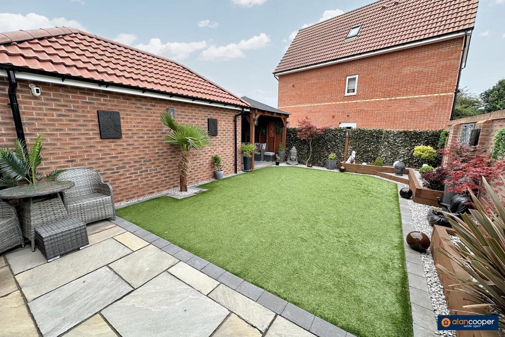 Additional image 23 of Flower Garden Drive, St James Gate, Weddington, Nuneaton, CV10 0FW