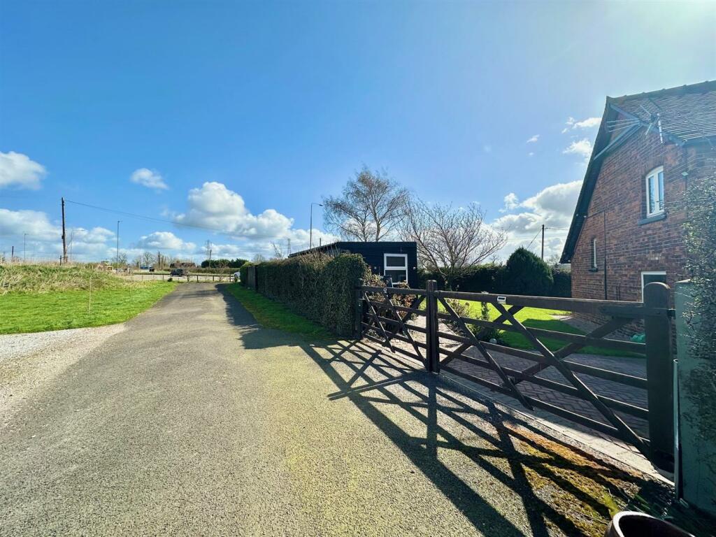 Additional image 34 of Middlewich Road, Leighton, Cheshire
