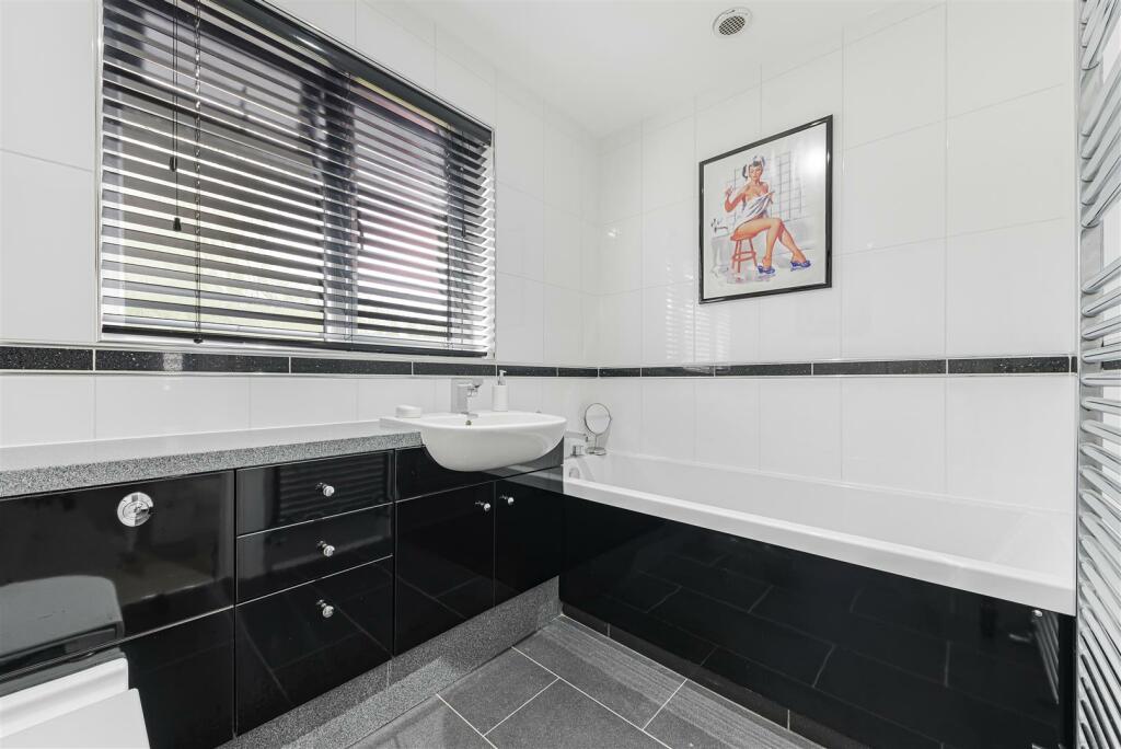 Additional image 8 of Brookside Road, Istead Rise