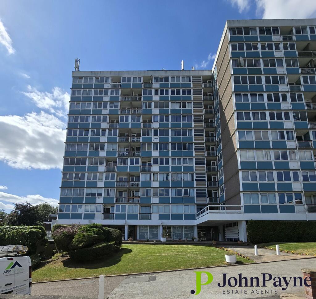 Kenilworth Court, Styvechale, Coventry, CV3