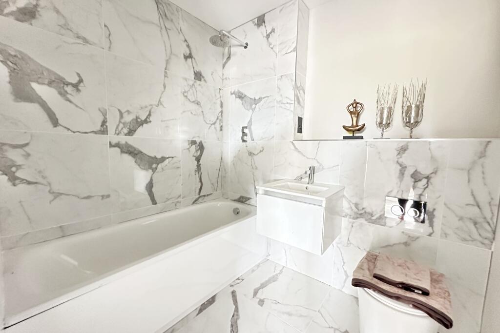 Additional image 2 of 9 Cautley House, Seabrook Road, Hythe, Kent