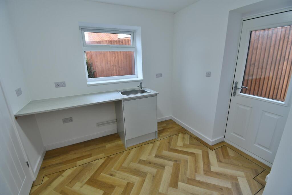 Additional image 16 of St. Nicholas Road, Radford Semele, Leamington Spa