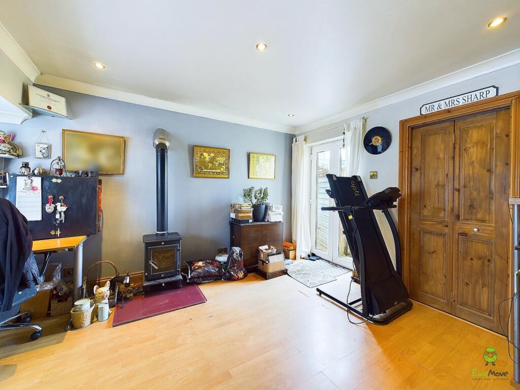 Additional image 8 of 43 BURNHAM CRESCENT, Dartford