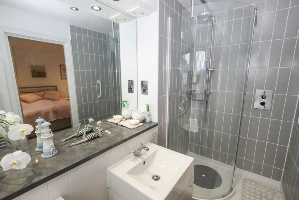 Additional image 9 of Graystone Road, Whitstable, Kent, CT NB, Whitstable