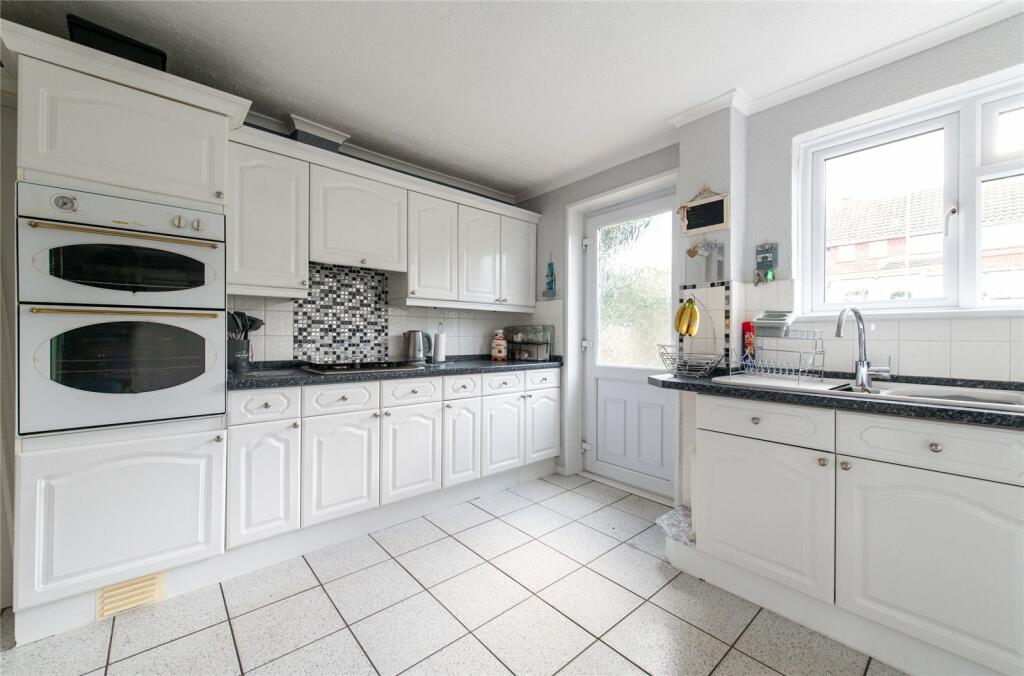 Additional image 6 of Medhurst Crescent, Gravesend, Kent, DA12