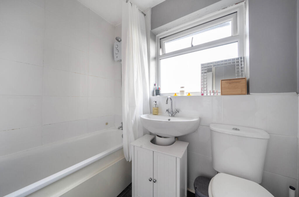 Additional image 8 of Balmoral Road, Sutton At Hone, Dartford, Kent, DA4