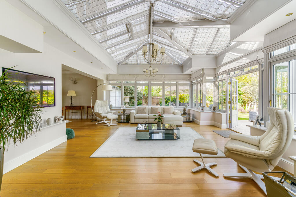 Additional image 8 of Oldborough Drive, Warwick, CV35