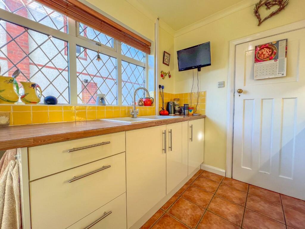 Additional image 8 of Higham Lane, Nuneaton