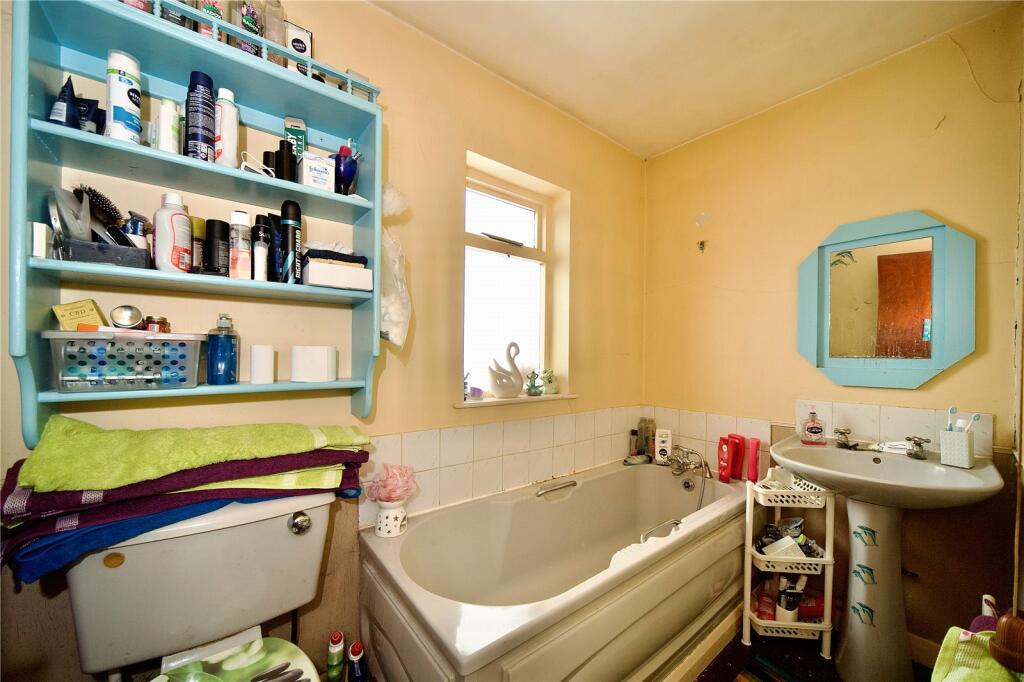 Additional image 20 of Wrotham Road, Gravesend, Kent, DA11