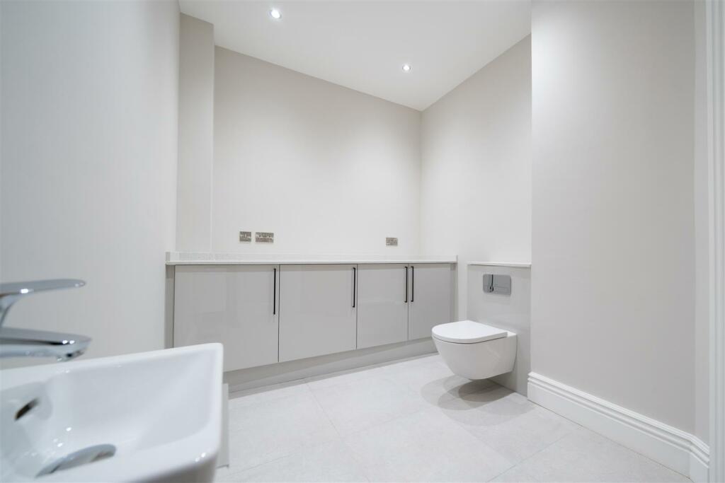 Additional image 7 of Apt 7, Riber Castle, Riber, Matlock, Derbyshire, DE4 5JU