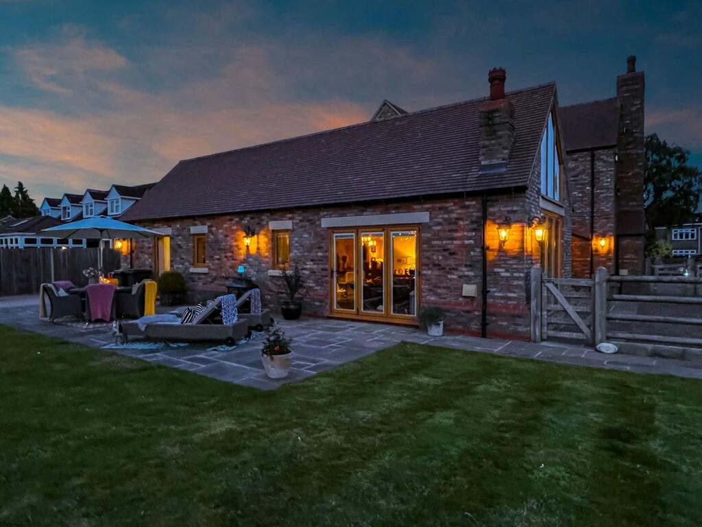 Additional image 50 of Luxury Home On Weston Lane, Bulkington, CV12 9RX