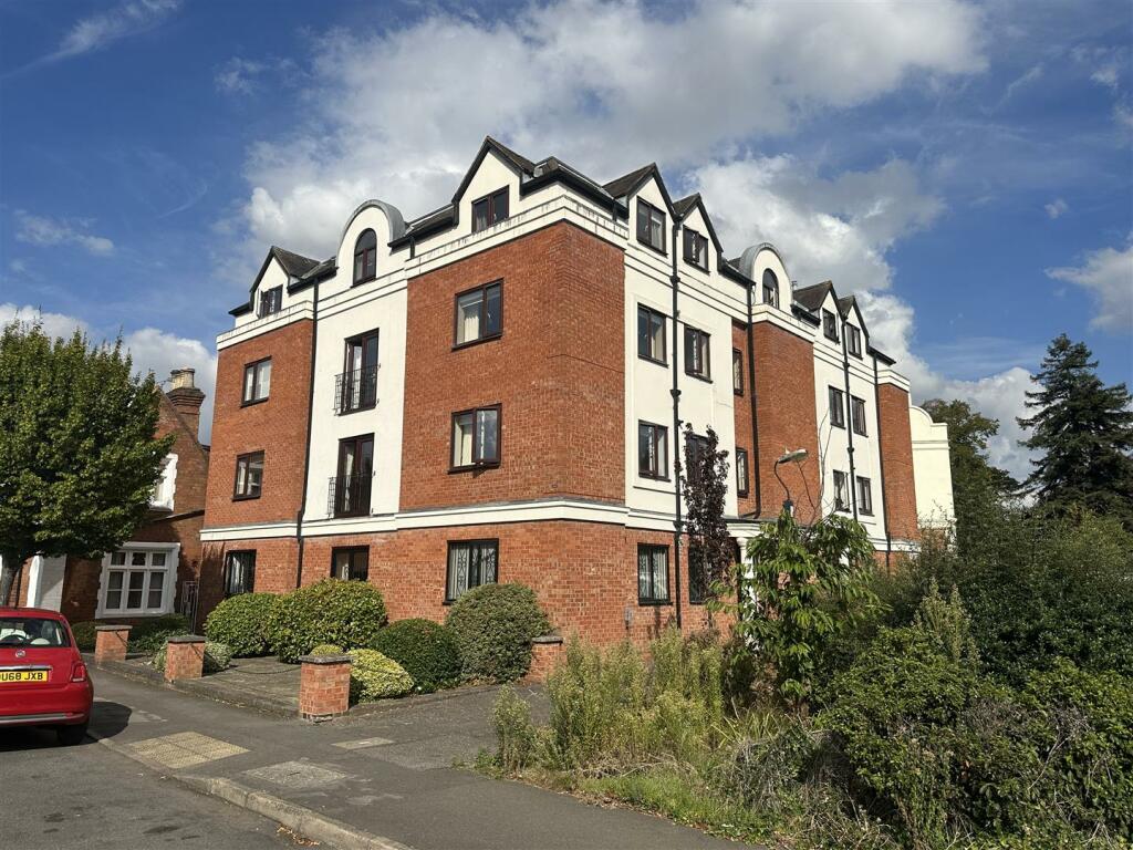 Additional image 35 of Russell Terrace, Leamington Spa