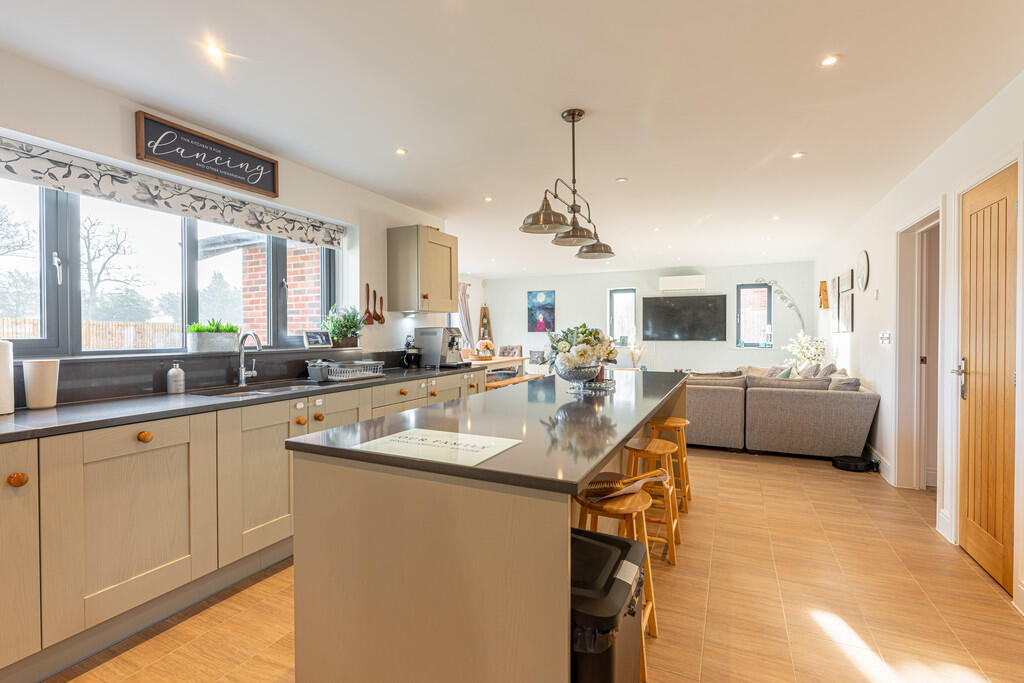 Additional image 6 of Purefey Close, Coton House Estate, Rugby