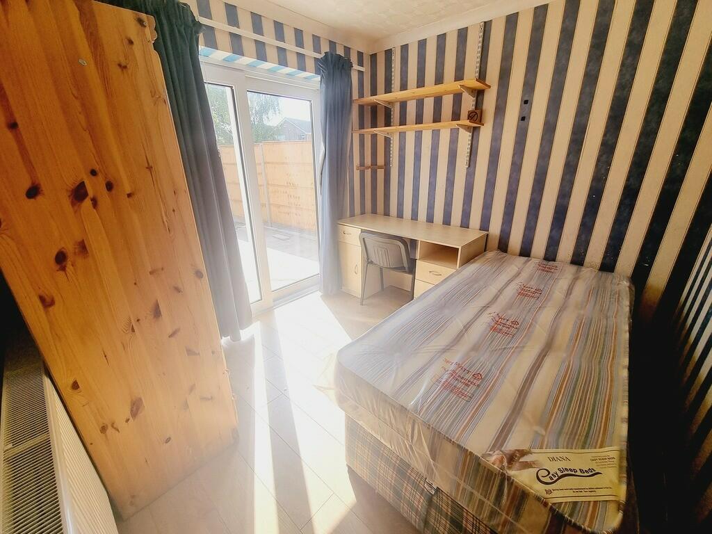 Additional image 8 of Campion Road, Leamington Spa, Warwickshire, CV32