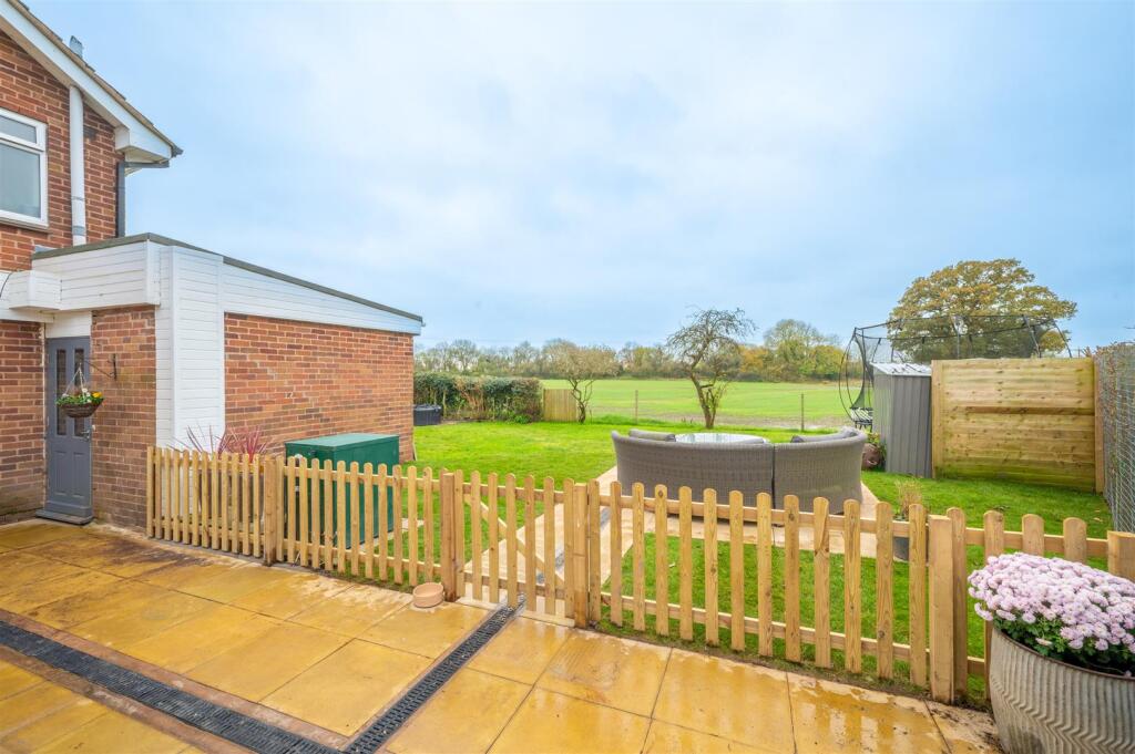 Additional image 23 of St. Laurence Close, Rowington, Warwick