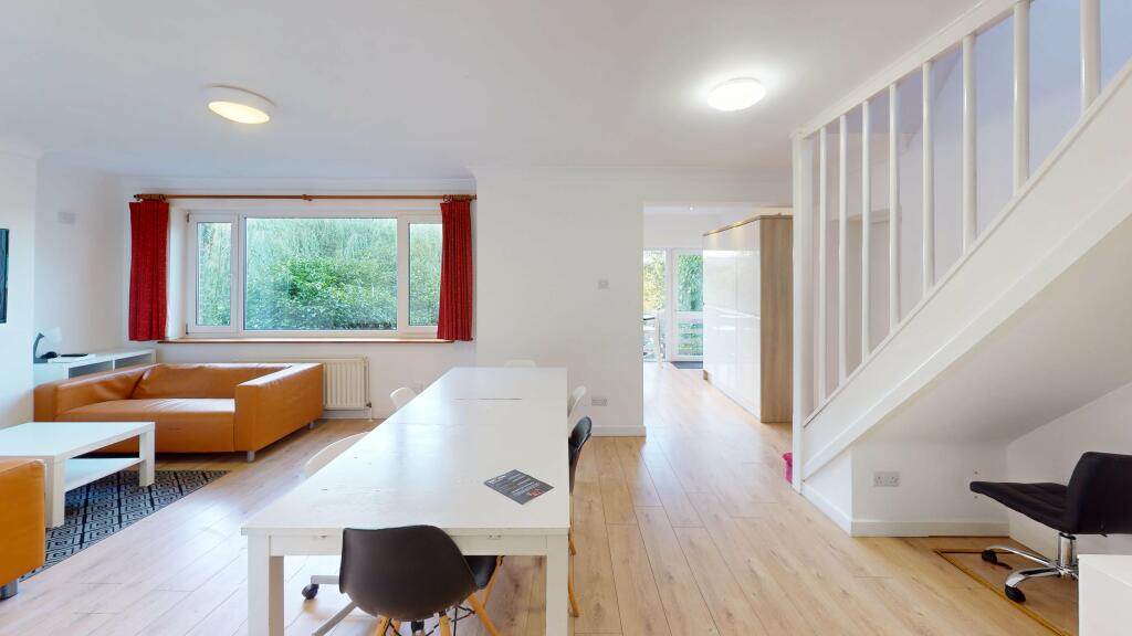 Additional image 35 of Mayorswell Close (L) 2 WEEKS RENT FREE 25/26, ,