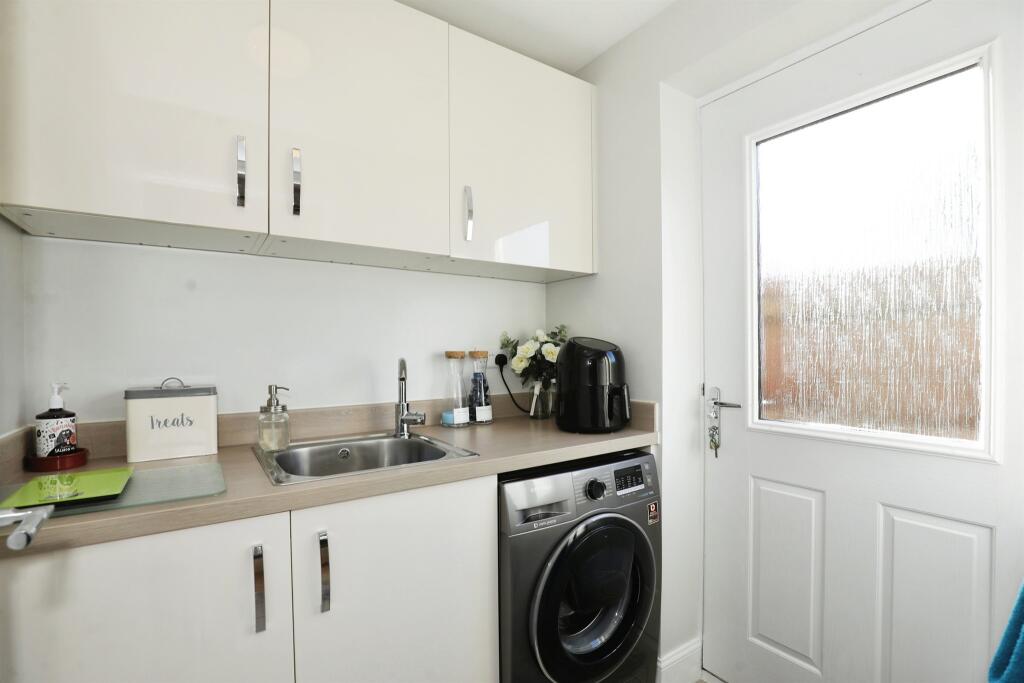 Additional image 8 of Holst Gardens, Moulton, Northwich