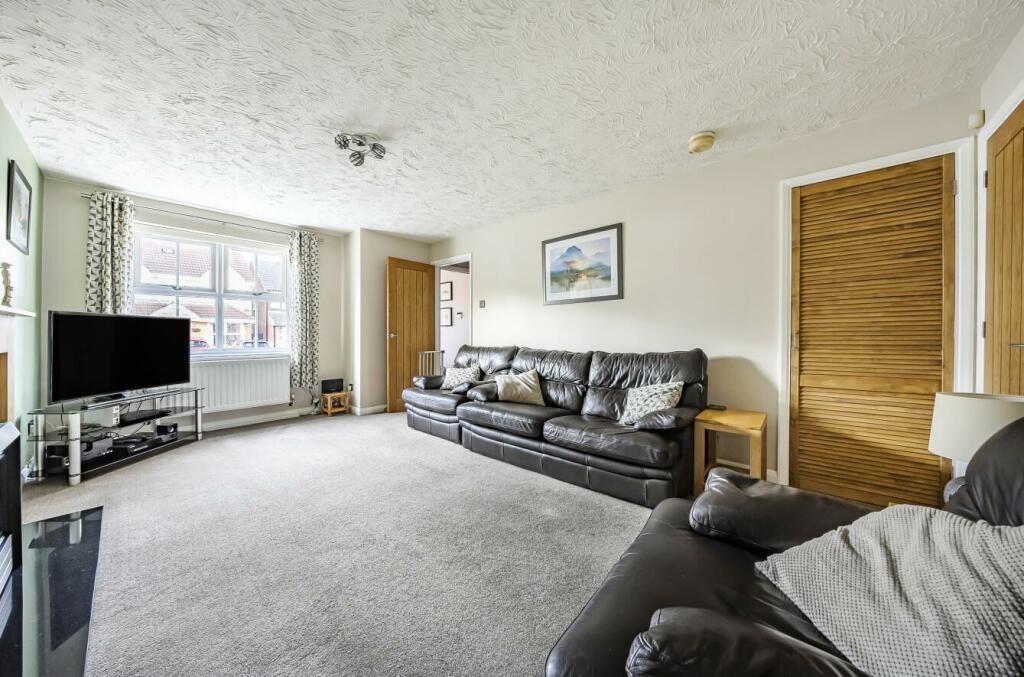 Additional image 5 of Braids Close, Rugby, CV21