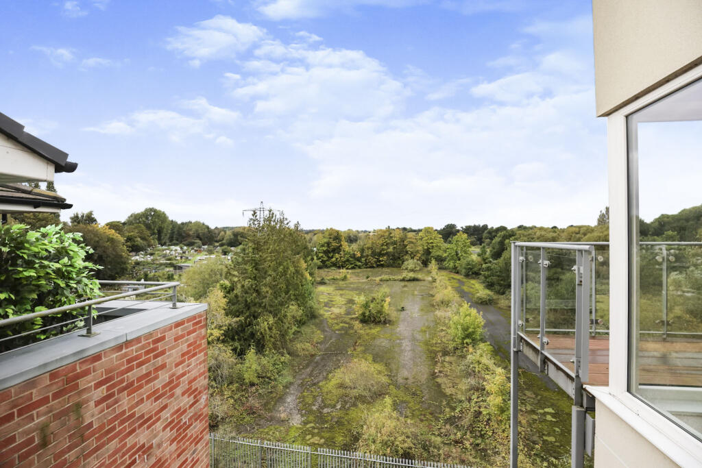 Additional image 19 of Andrews Close, Warwick, CV34