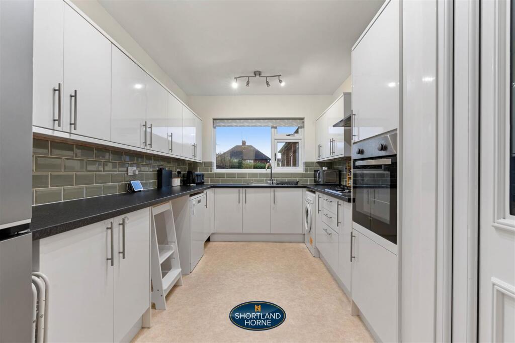 Additional image 8 of Arnold Avenue, Styvechale, Coventry