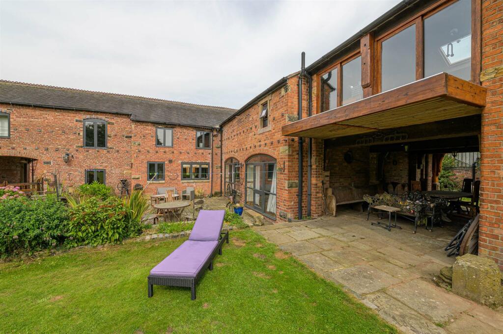 Additional image 8 of Oak Bank Barn & French Barn, Heatley Lane, Broomhall, Nantwich
