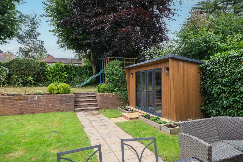 Additional image 38 of St. Johns Way, Sandiway, Cheshire