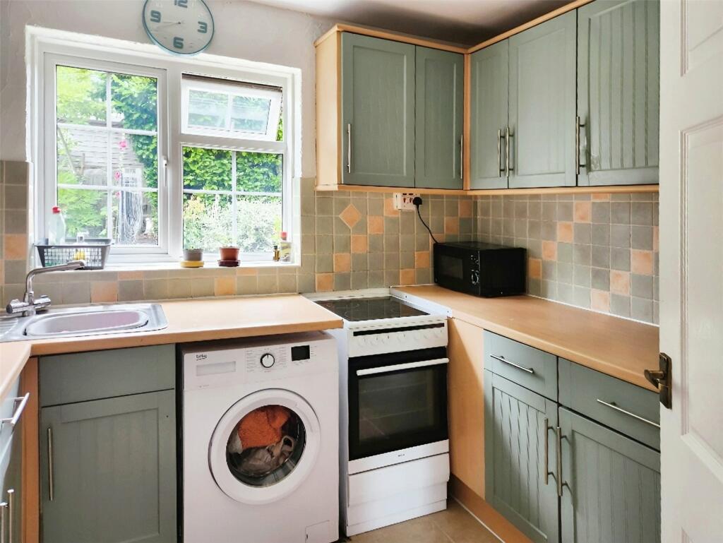 Additional image 3 of Roseacre Close, Canterbury, Kent, CT2