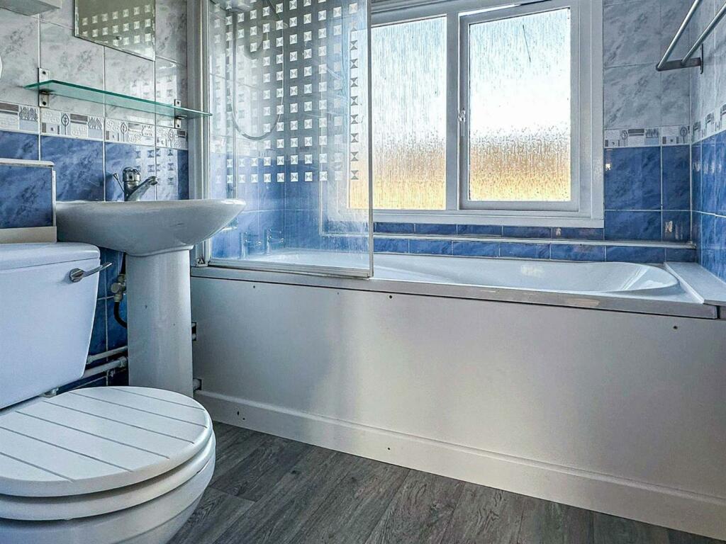 Additional image 13 of Devoran Close, Exhall, Coventry  ** VACANT & NO UPWARD CHAIN **