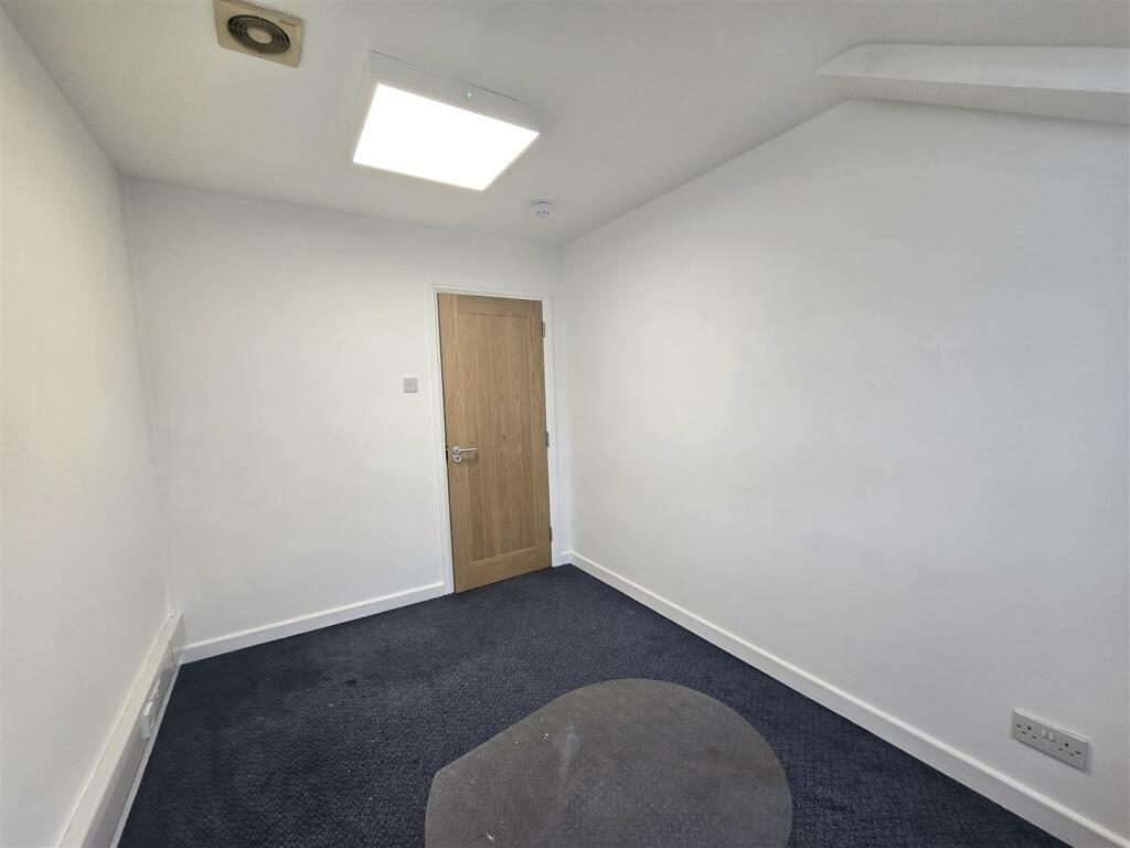 Additional image 2 of 1 Lord Street, Gravesend