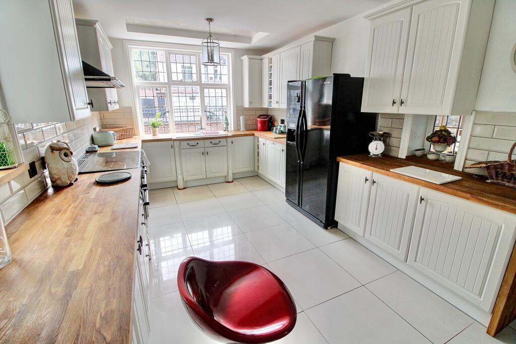 Additional image 17 of Manor Park Road, Nuneaton, CV11