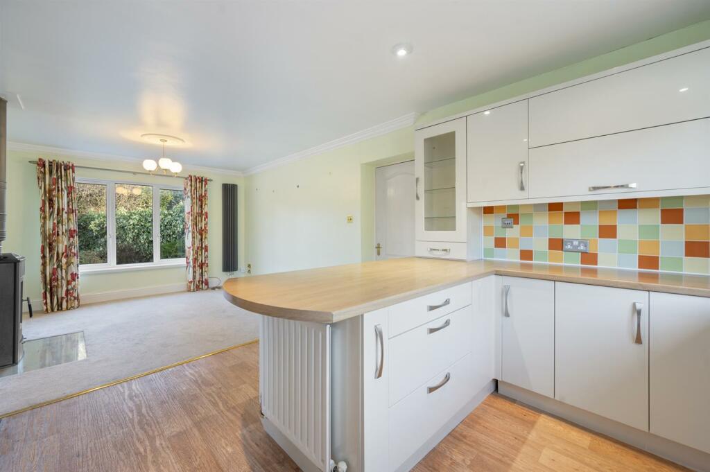 Additional image 3 of Burton Close Drive, Haddon Road, Bakewell