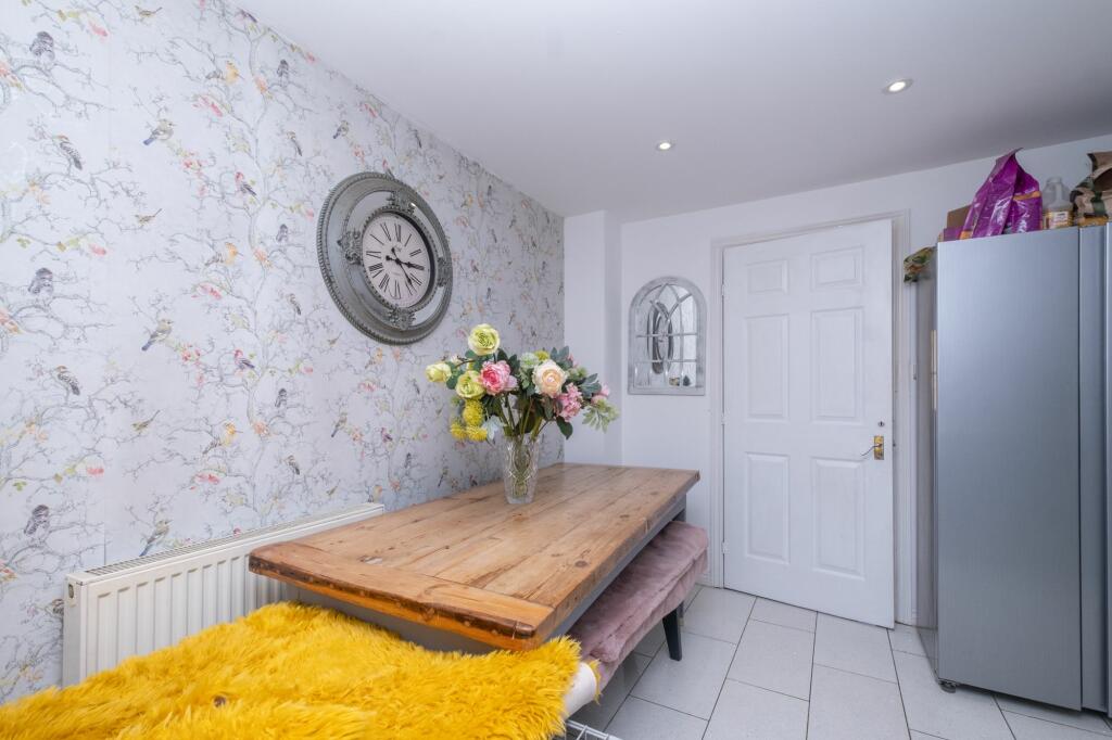 Additional image 5 of Russet Close, Ash, CT3