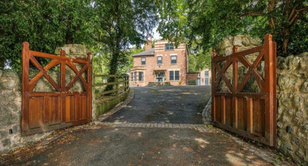 Additional image 40 of The Old Vicarage, 103 Church Street, Denby Village, Ripley, Derbyshire, DE5 8PH