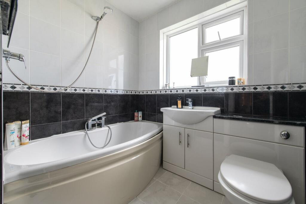 Additional image 13 of Dorset Crescent, Gravesend, Kent, DA12