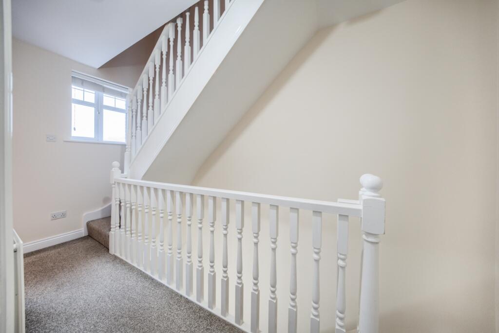 Additional image 15 of Lingfield Crescent, Stratford-upon-Avon, Warwickshire, CV37