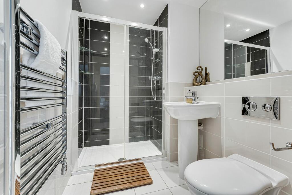 Additional image 20 of Spacious Cuddington family home