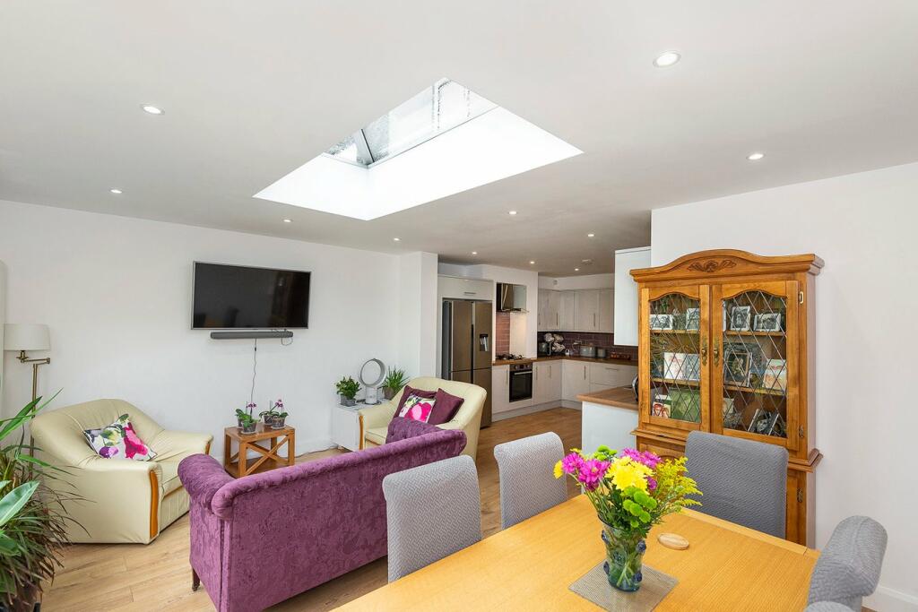 Additional image 4 of Buxton Road, Erith, DA8