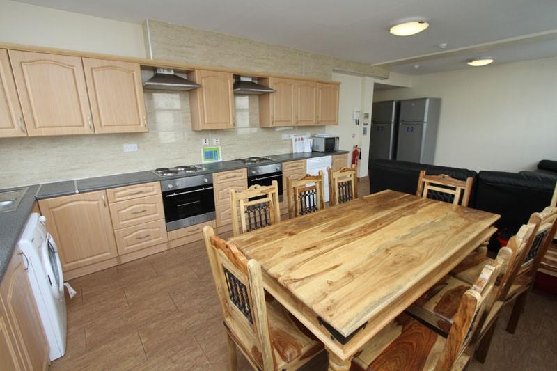 Additional image 3 of Room 1, Flat 1, 118-120 Warwick Street, Leamington Spa, Warwickshire, CV32