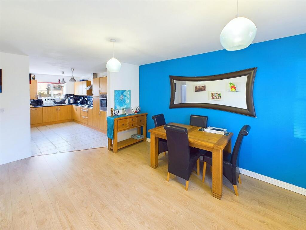 Additional image 14 of Crediton Close, Styvechale, Coventry