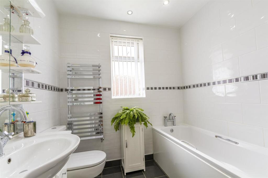 Additional image 16 of Longfield Lane, Ilkeston