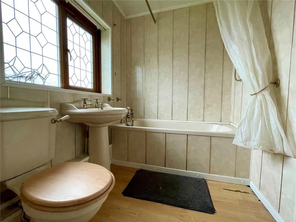 Additional image 8 of Tamworth Road, Wood End, Atherstone, Warwickshire, CV9