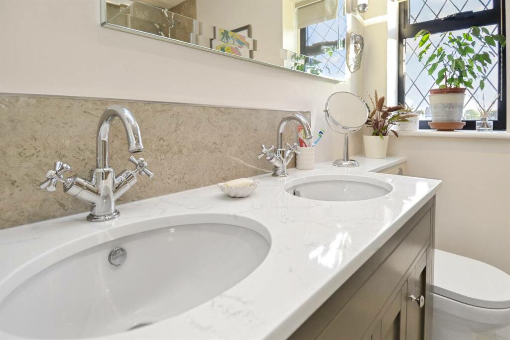 Additional image 28 of Longacre, Chestfield, Whitstable