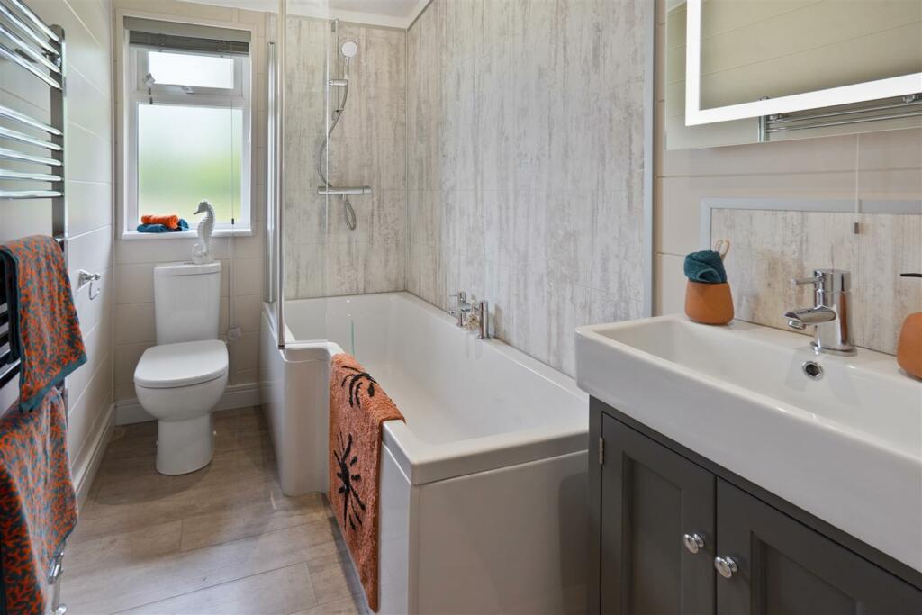 Additional image 12 of Bosworth Lakeside Lodges, Market Bosworth,