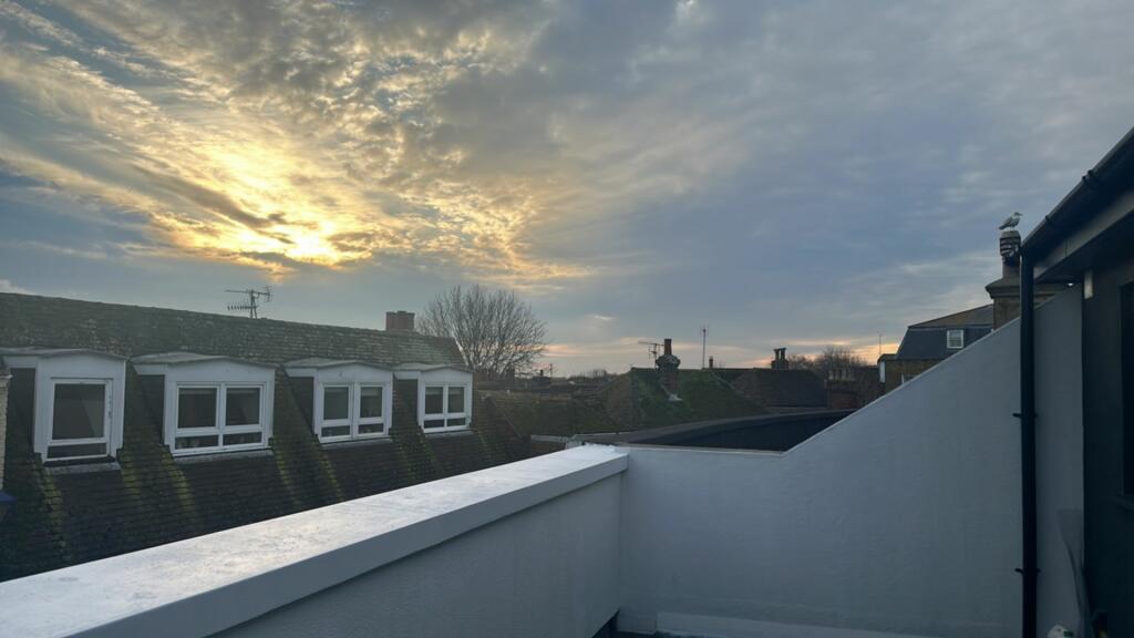 Additional image 4 of High Street, Hythe, CT21