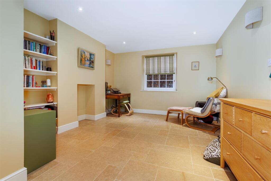 Additional image 31 of Milverton Crescent, Leamington Spa