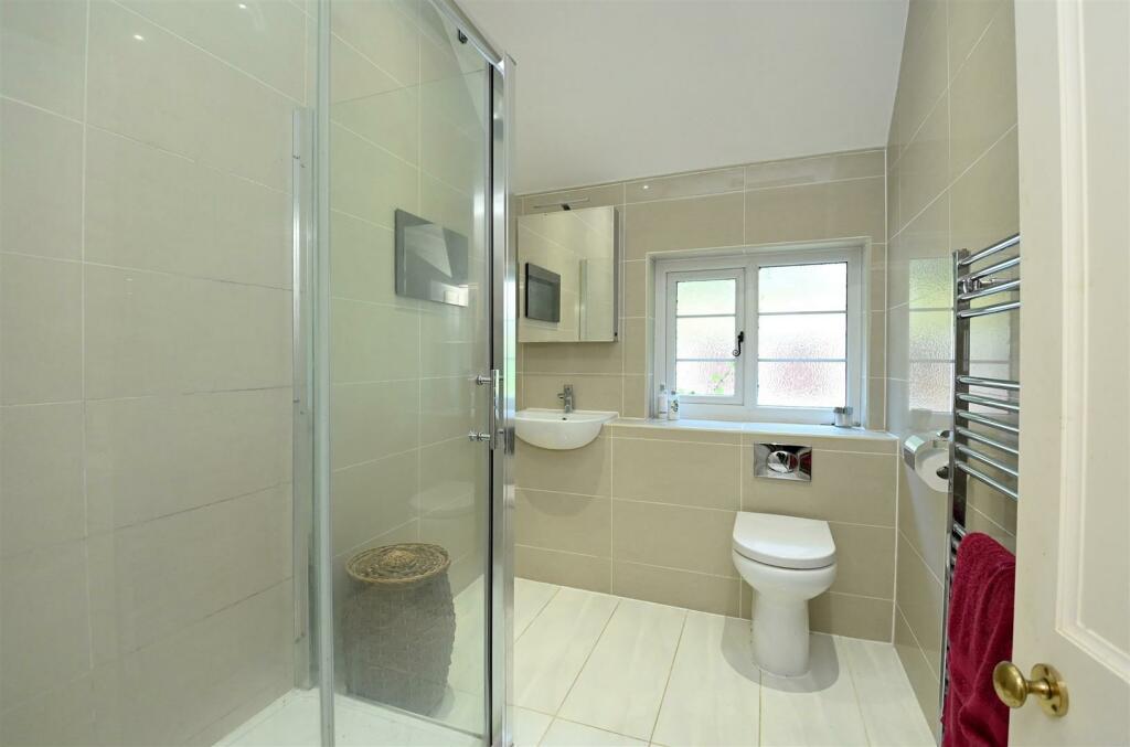 Additional image 13 of Lawnbank House, Wychnor, DE13
