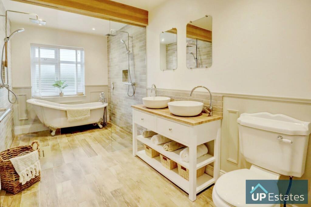 Additional image 20 of EXTENDED, RENOVATED DETACHED - Coventry Road, Bulkington